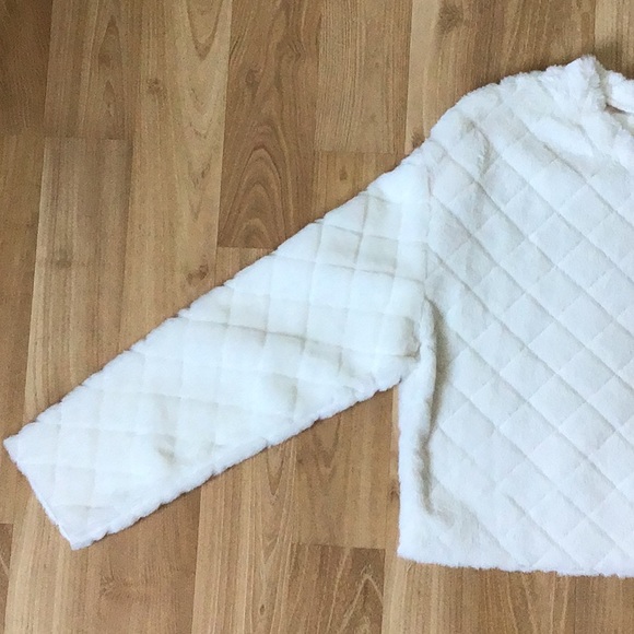 Zara Faux Fur Sweater - Picture 6 of 16